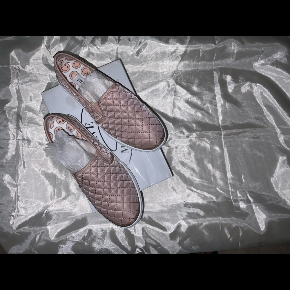 NWT Steve Madden slip on shoes